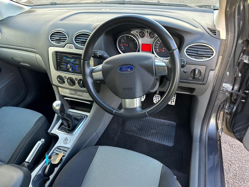 FORD FOCUS 1.6 Zetec S 2010