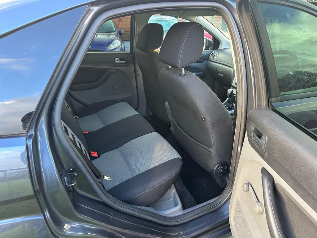 FORD FOCUS 1.6 Zetec S 2010