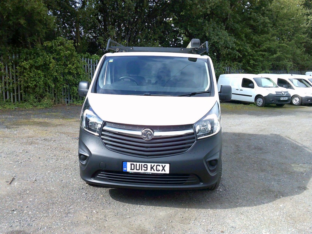 View VAUXHALL VIVARO 1.6 CDTi 2700