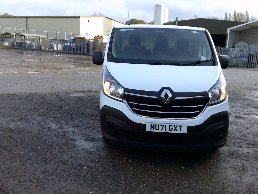 View RENAULT TRAFIC 2.0 LL30 ENERGY dCi 120 Business+ MY19