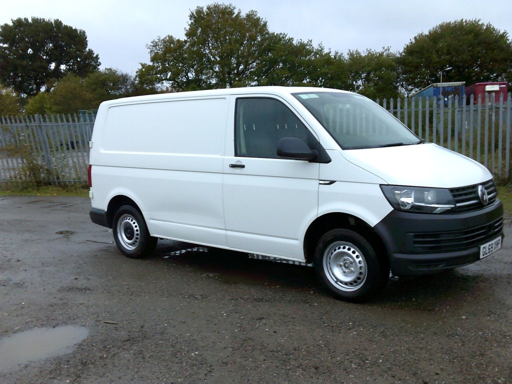 View VOLKSWAGEN TRANSPORTER 2.0 TDI T28 Startline