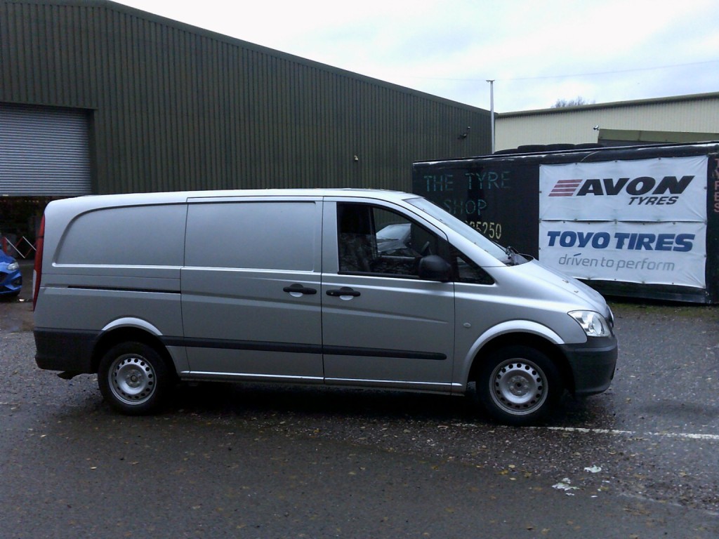 View MERCEDES-BENZ VITO 2.1 110 CDi