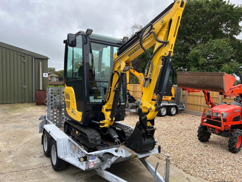 View 1925 CROSSLEY YANMAR SV18 DIGGER