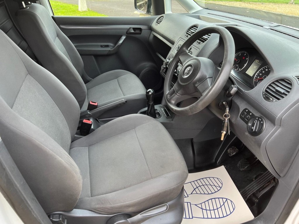 View VOLKSWAGEN CADDY 1.6 TDI C20 Startline