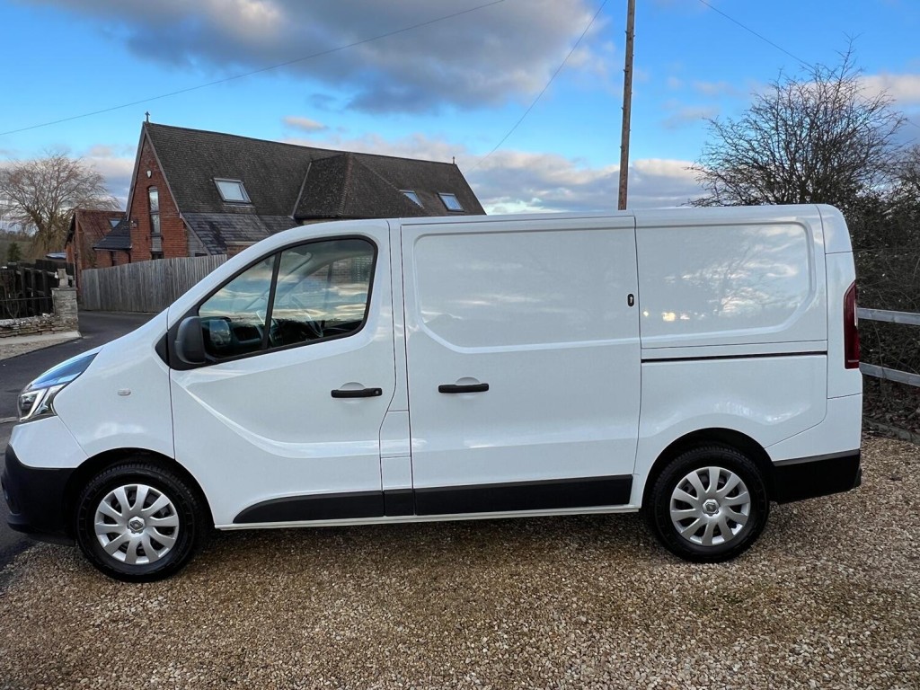RENAULT TRAFIC