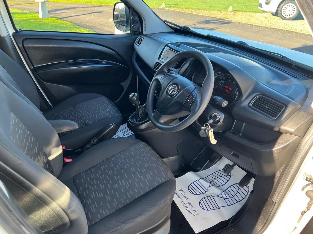 View VAUXHALL COMBO 1.6 2300 cdti  L2 H1 S/S 