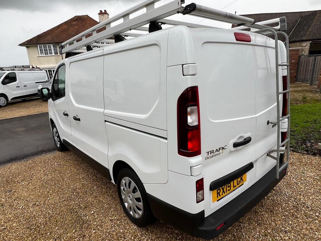 RENAULT TRAFIC