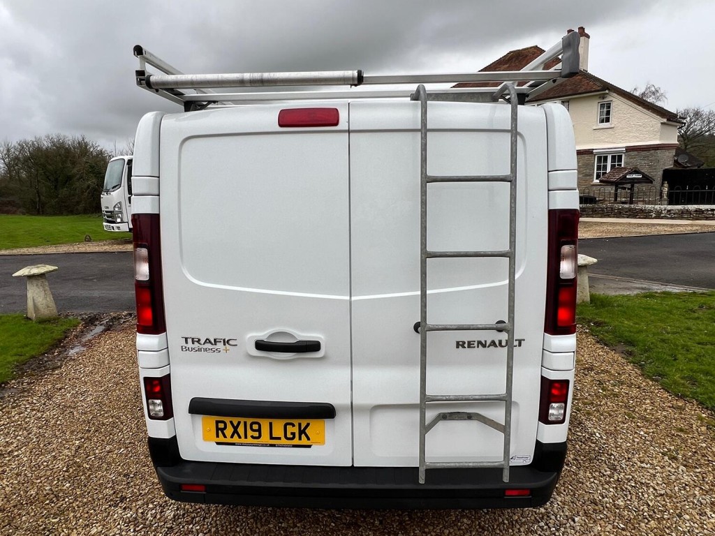 View RENAULT TRAFIC 1.6 SL27 dCi 120 Business+ Euro 6
