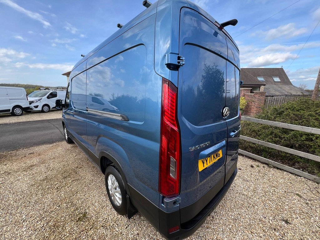 MAXUS DELIVER 9