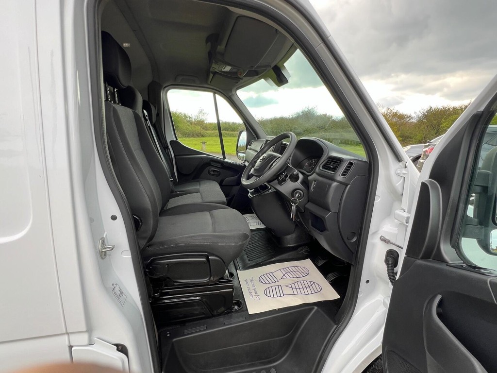 View NISSAN NV400 2.3 dCi 35 Tekna L3 H2