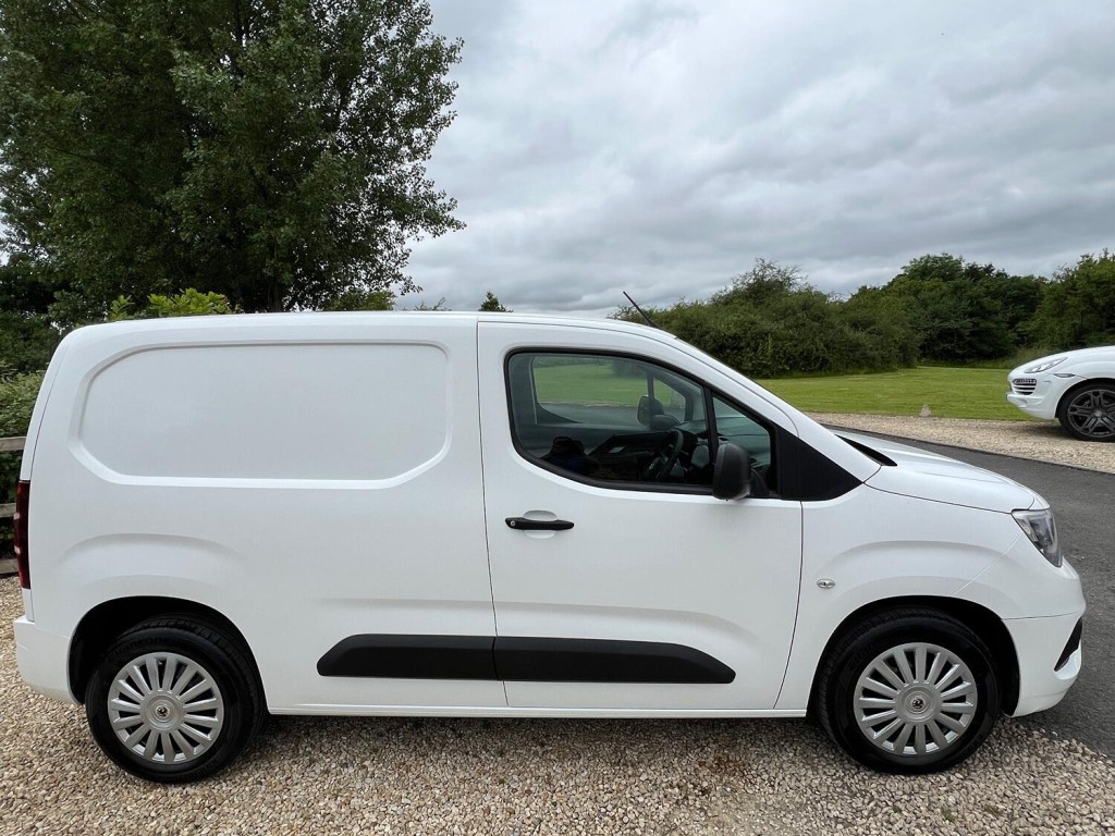 VAUXHALL COMBO