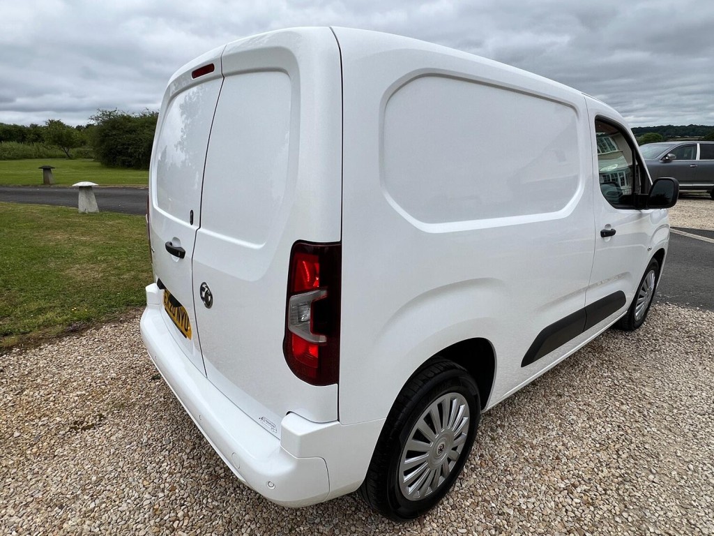 VAUXHALL COMBO