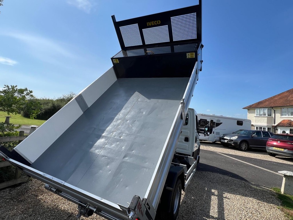 View IVECO DAILY 3.0 D Tipper Business 70C18  3450