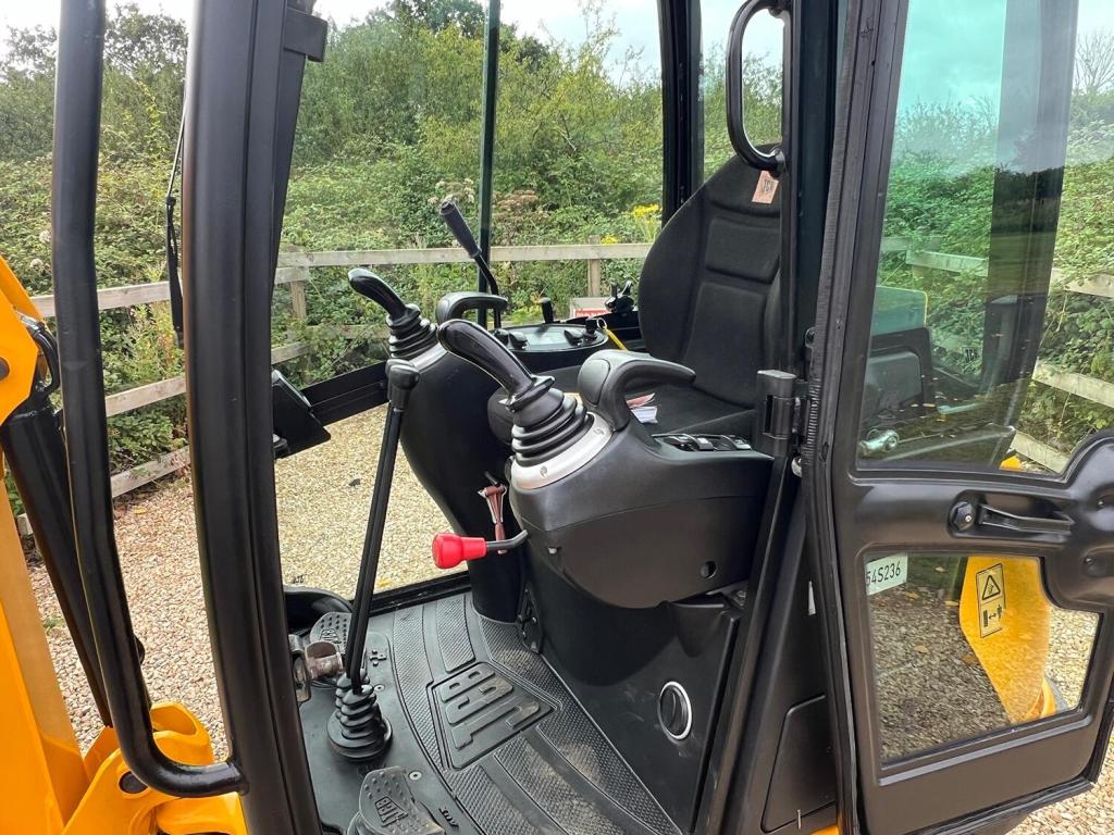 View 1925 CROSSLEY jcb 8018cts