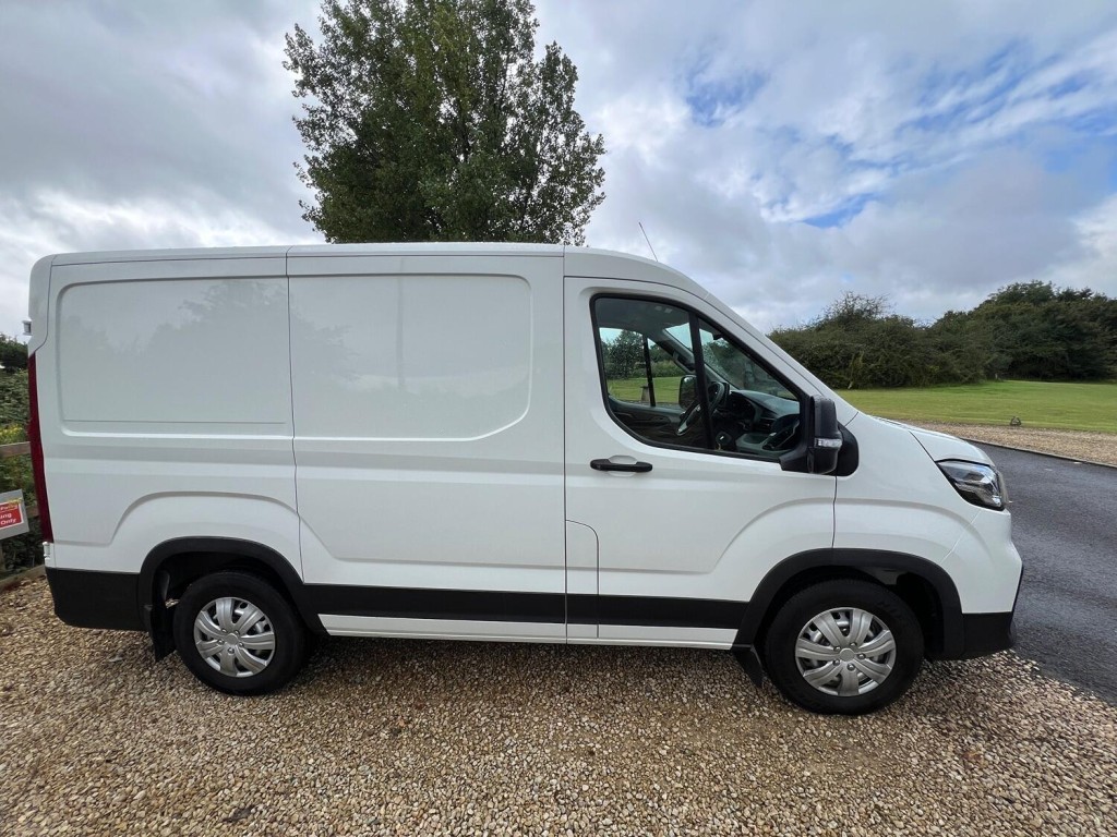 MAXUS DELIVER 9