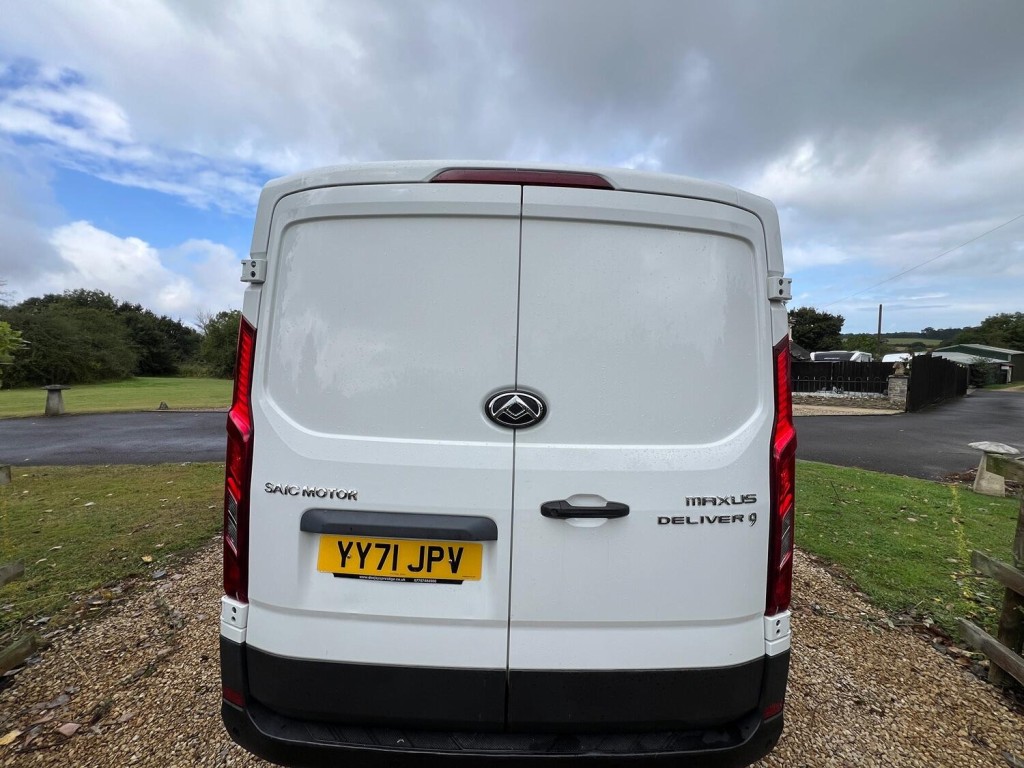 MAXUS DELIVER 9
