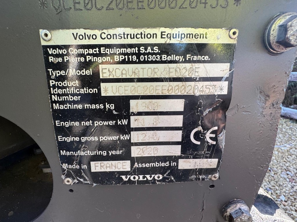 VOLVO 1800