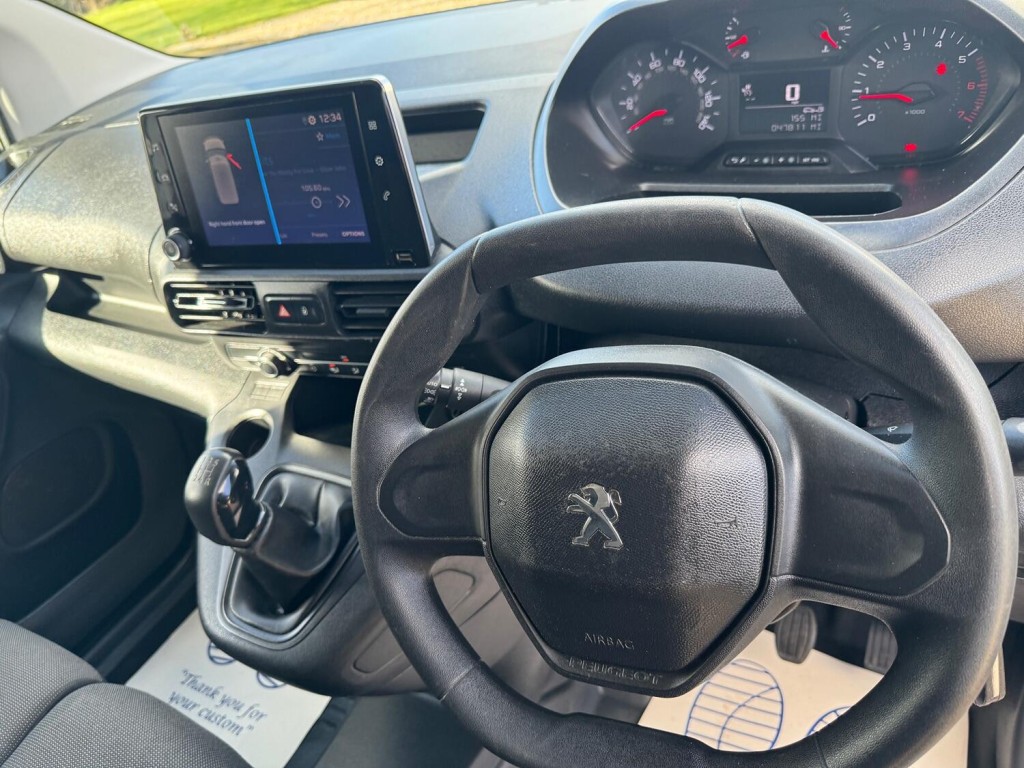 View PEUGEOT PARTNER 1.5 BlueHDi 1000 Professional