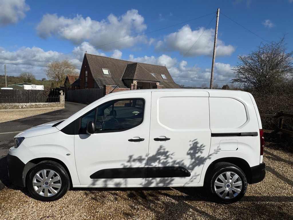 PEUGEOT PARTNER