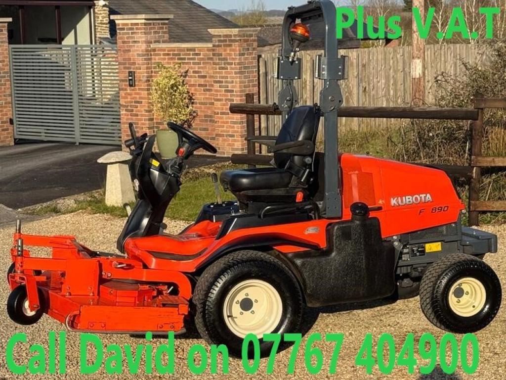 View KUBOTA F3890 Out Front Ride On Mower