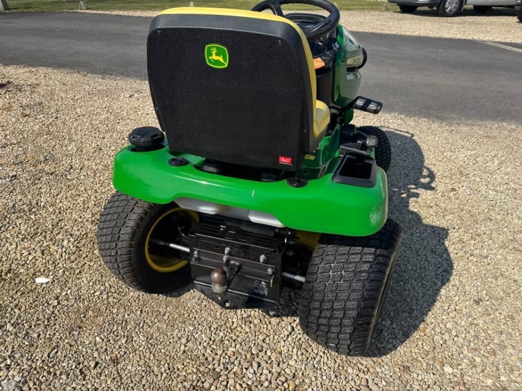 JOHN DEERE GATOR