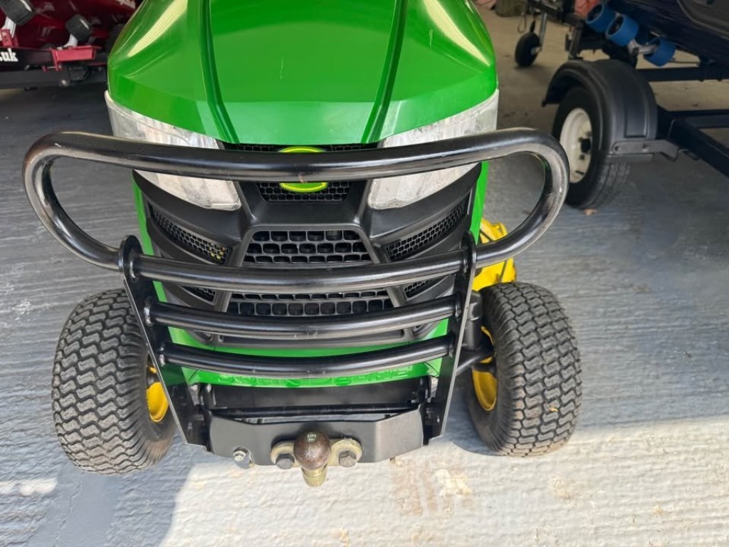 JOHN DEERE GATOR