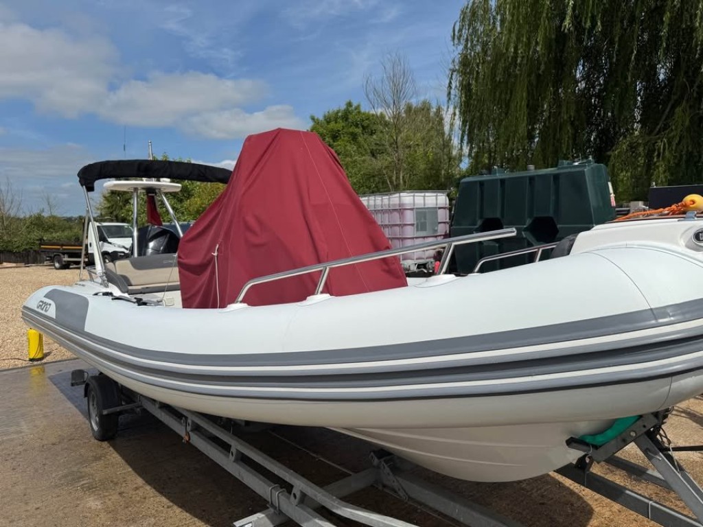 View 1925 CROSSLEY 2019 Grand GoldenLine G650 Rib