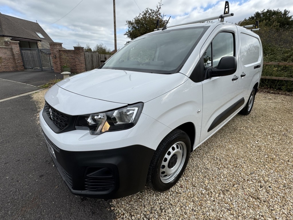 PEUGEOT PARTNER
