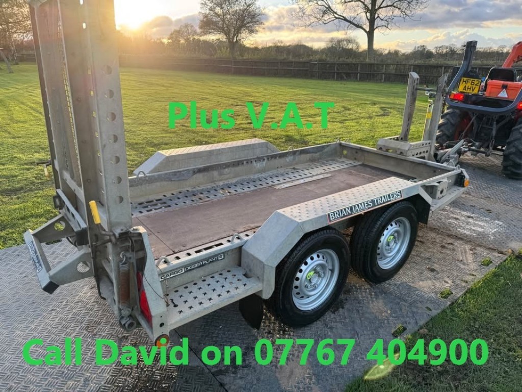 View FORD COURIER Brian James Cargo Plant 2 Trailer