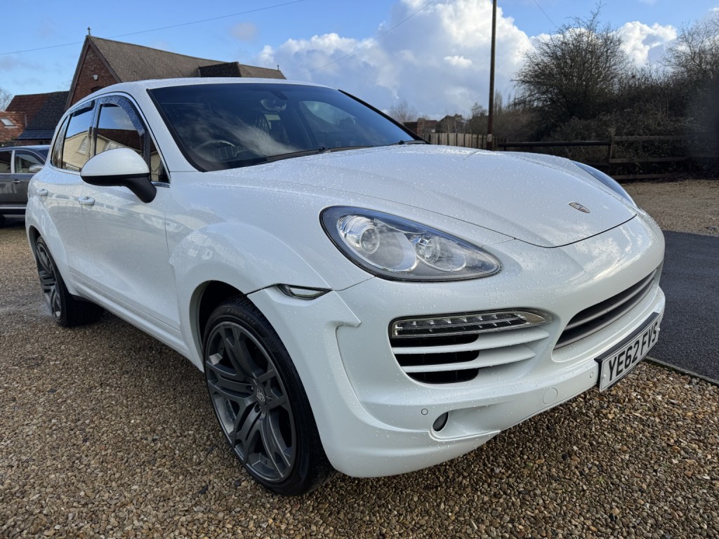 PORSCHE CAYENNE 3.0 TD V6