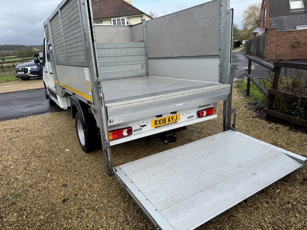 View RENAULT MASTER 2.3 Chassis Double Cab RWD LLL35TW ENERGY dCi 145 Bu