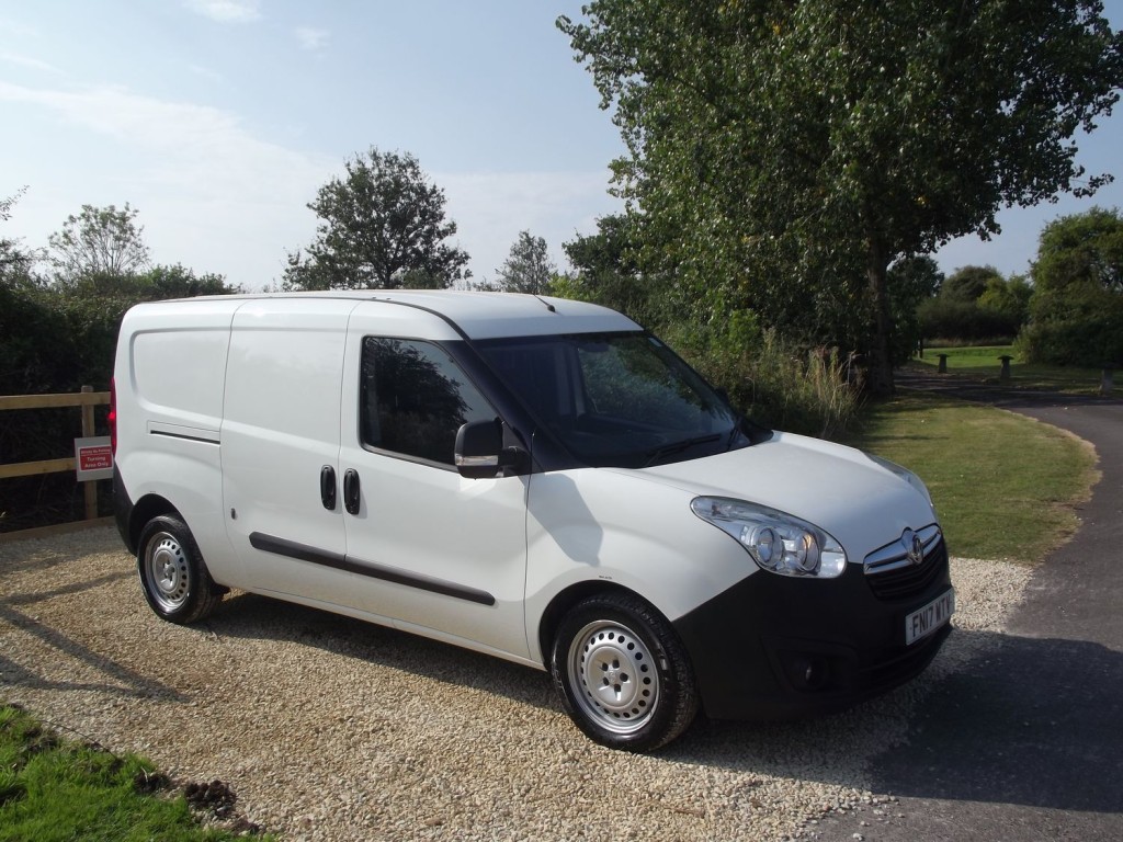 VAUXHALL COMBO