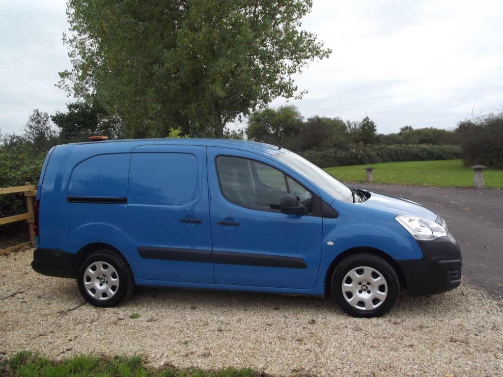 View PEUGEOT PARTNER HDI S L2 750
