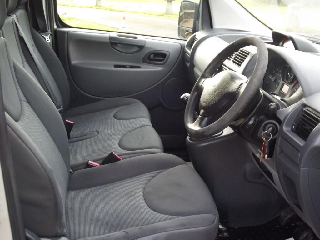 View PEUGEOT EXPERT HDI 1000 L1H1 PROFESSIONAL PANEL VAN