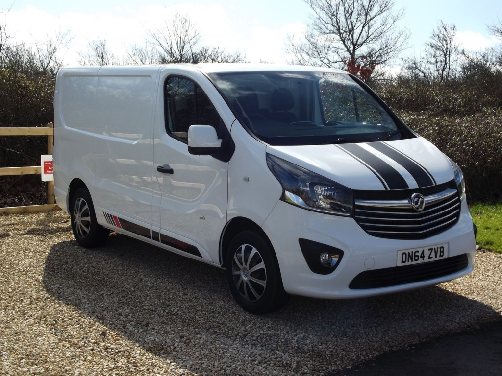VAUXHALL VIVARO