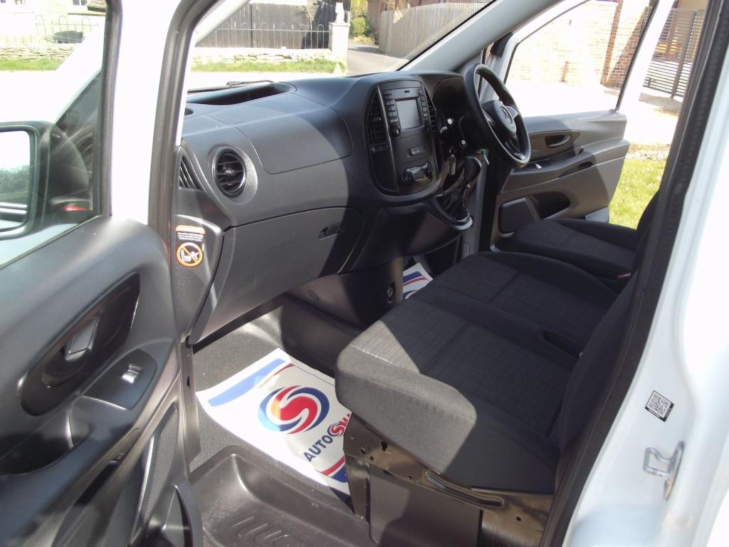 MERCEDES-BENZ VITO