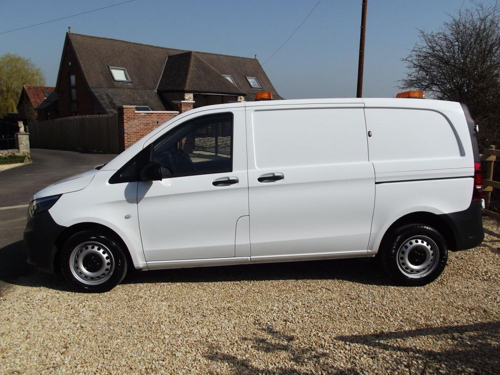 MERCEDES-BENZ VITO