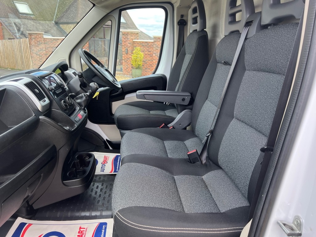 View FIAT DUCATO 35 Panel Van High Roof 130 MULTIJET II