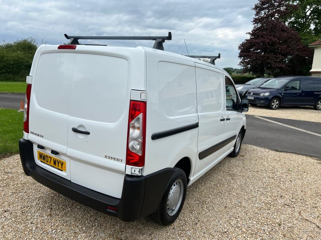 PEUGEOT EXPERT