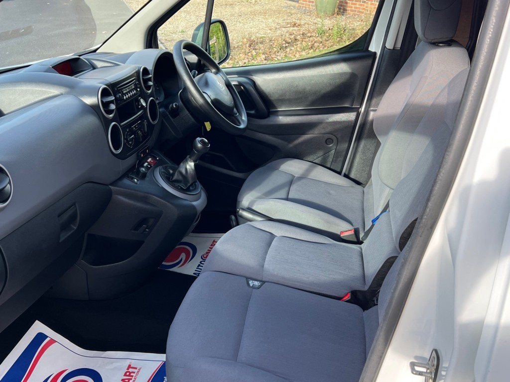 PEUGEOT PARTNER