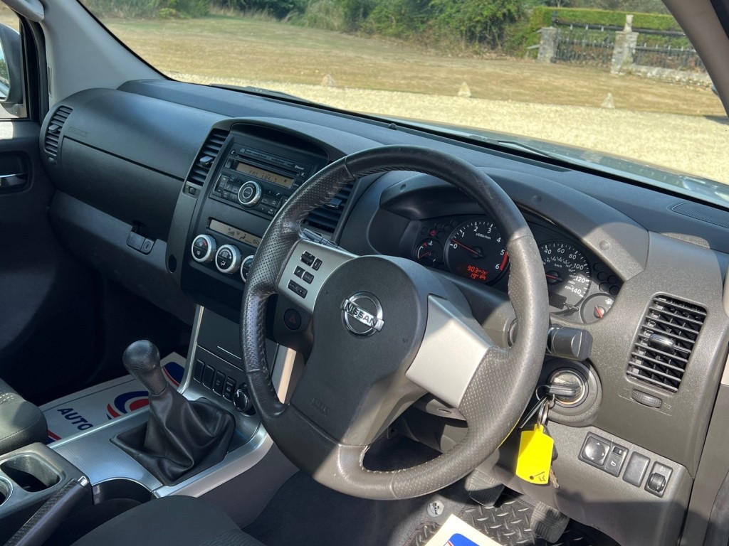 View NISSAN NAVARA DCI ACENTA 4X4 King Cab