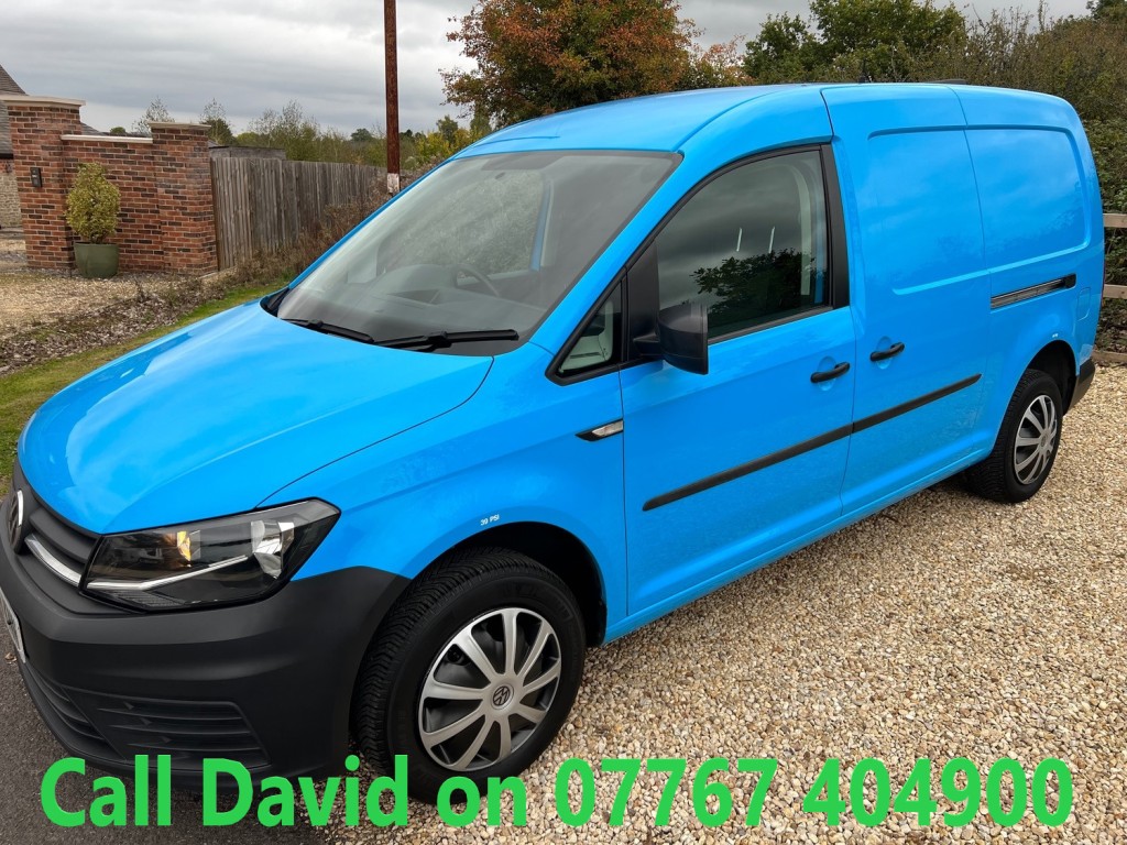 View VOLKSWAGEN CADDY MAXI 2.0 TDI STARTLINE