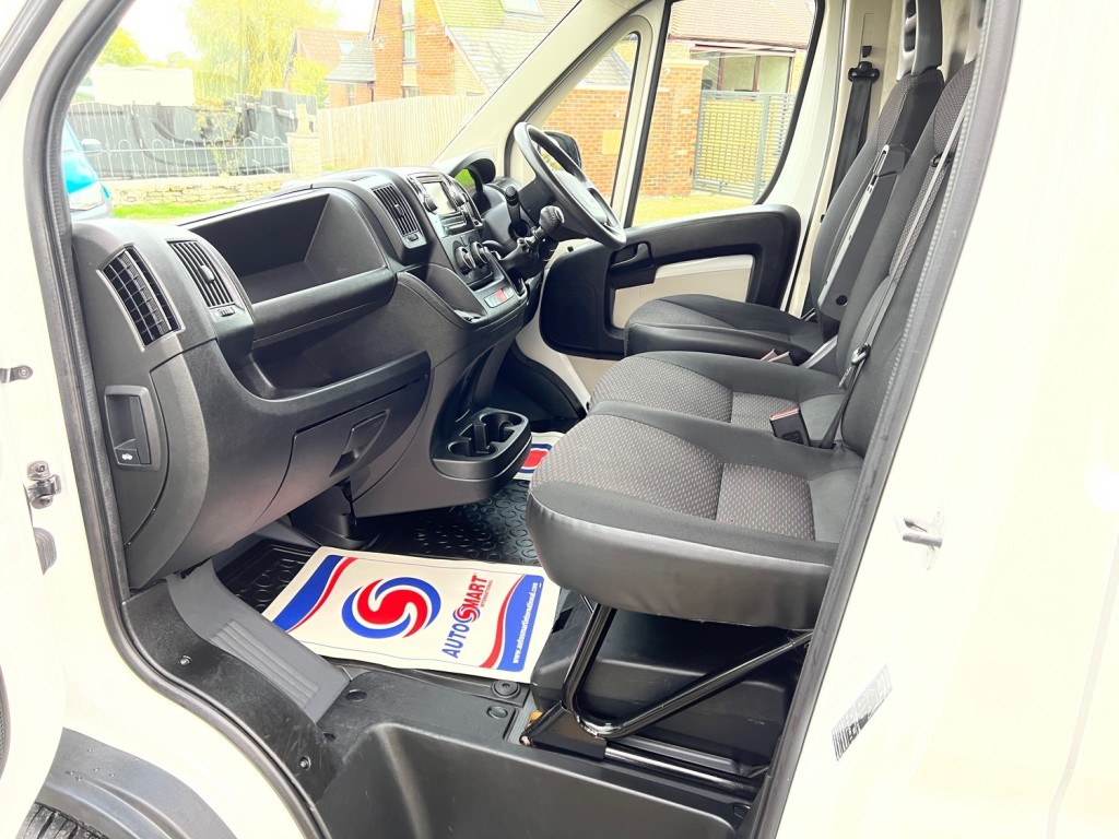 PEUGEOT BOXER