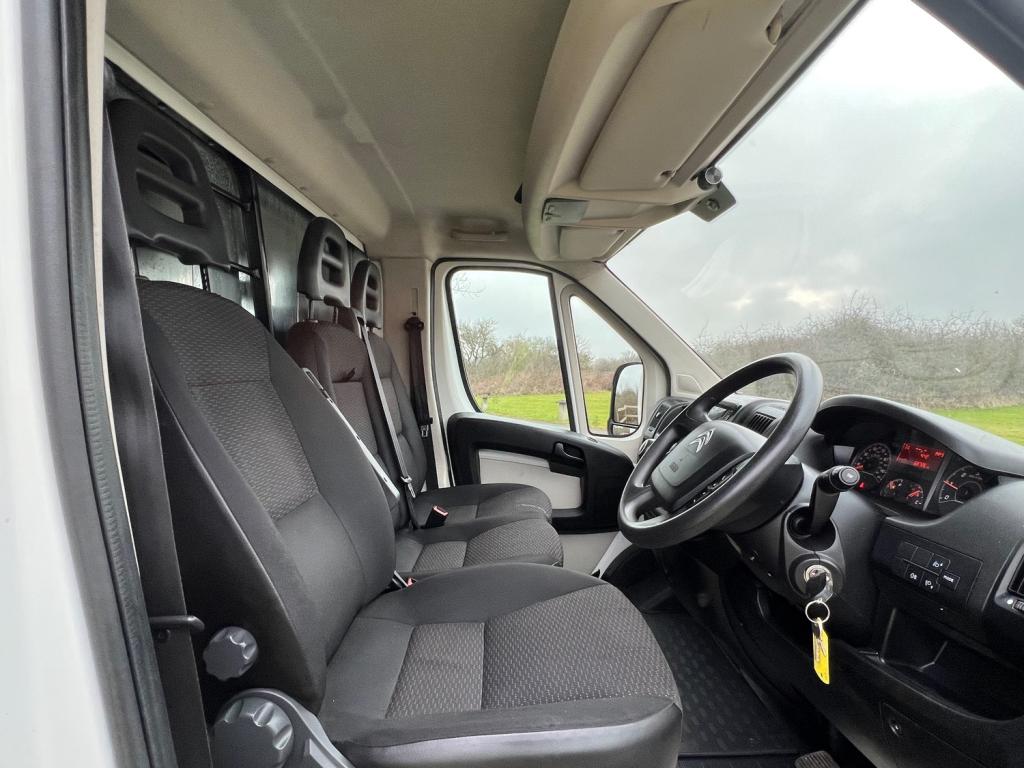 View CITROEN RELAY 2.0 BLUEHDI LUTON 35 L3