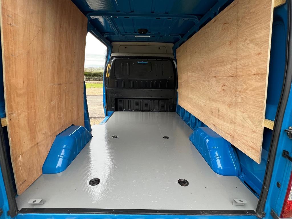 View FORD TRANSIT 350 2.2 Tdci  Medium Roof Panel Van