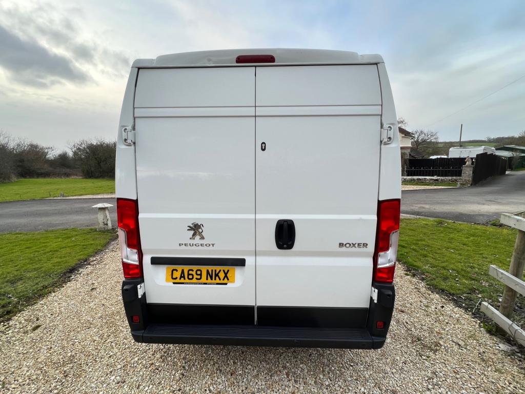 PEUGEOT BOXER