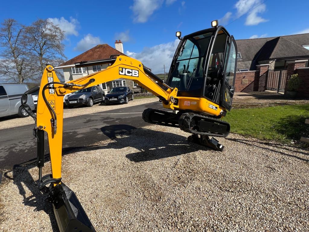 View JCB 4CX JCB 8018 CTC