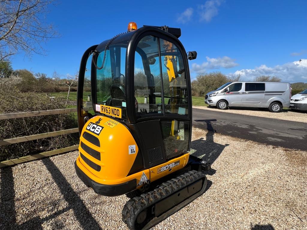JCB 4CX