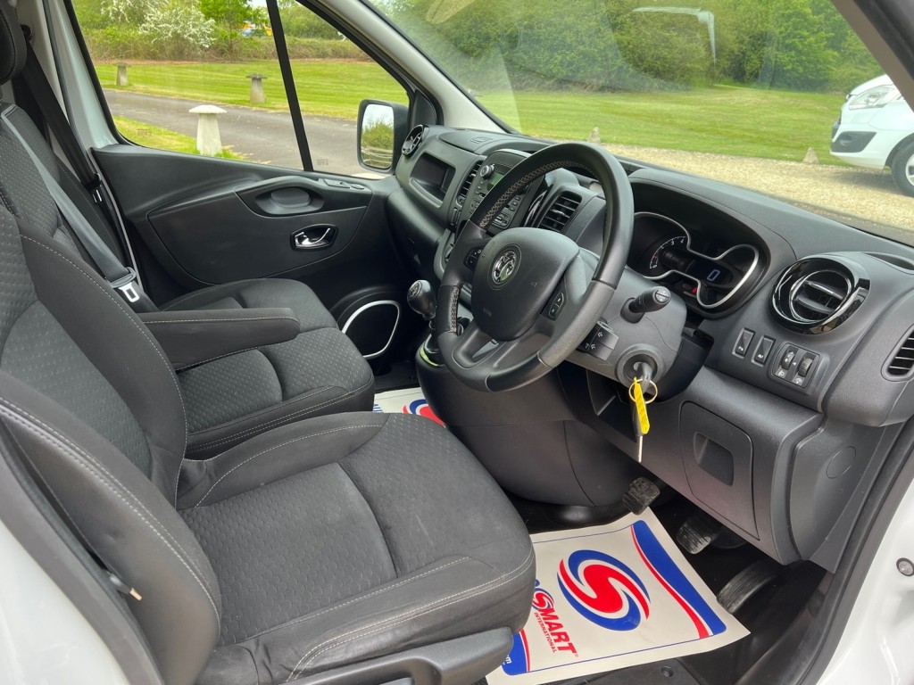 View VAUXHALL VIVARO L2H1 2900 SPORTIVE CDTI