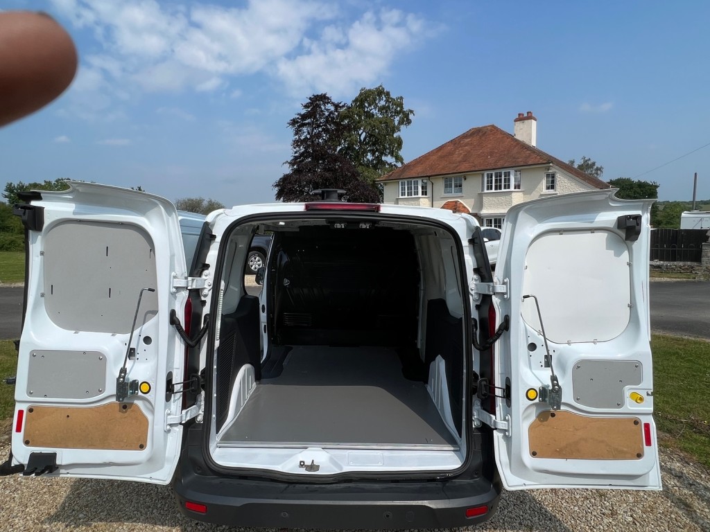 FORD TRANSIT CONNECT